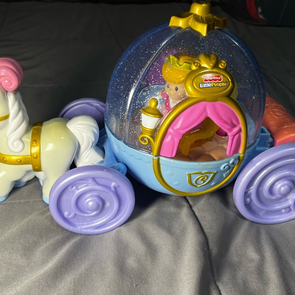 Fisher Price Little People Cinderella Musical Carriage W/Princess 2012‎ Working